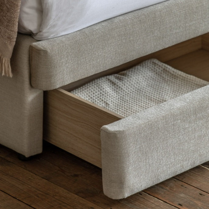 Wilton Ottoman King Ikat Arrow